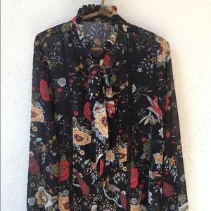 NEW Parisian floral printed blouse with tie